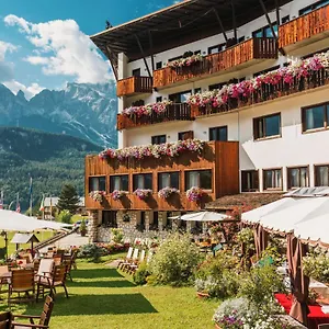 Mirage 4*, Cortina dʼAmpezzo Italia